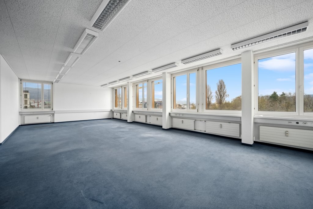 635m² bureau, photo 4 sur 6