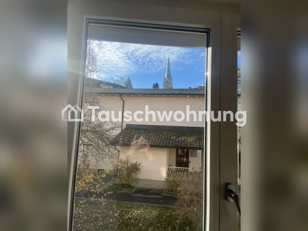 Superbe appartement de 3,5 pièces à Schmiede Wiedike. À 1 min de la station de tram avec de nombreuses possibilités de shopping, bars & restos. Je souhaite tenter un changement d'air et trouver quelque chose de plus petit en raison de mes études.
Idéalement, l'appartement doit être situé au calme et