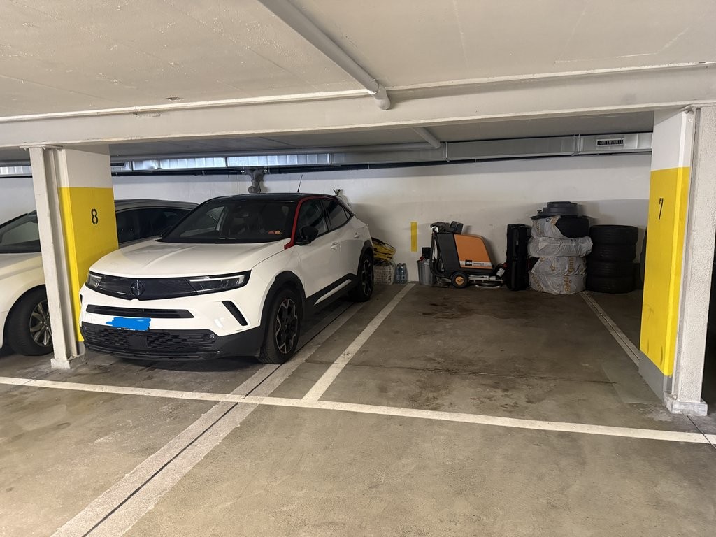 Place de parc souterrain, photo 1 sur 5
