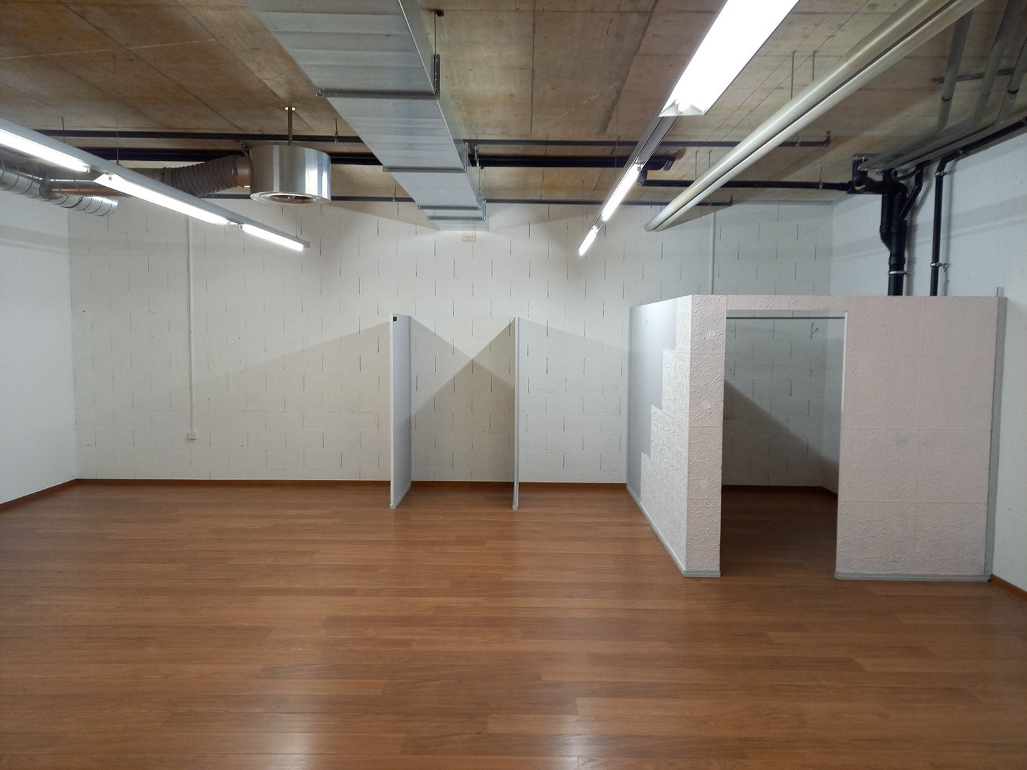 55m² shop, photo 2 sur 4