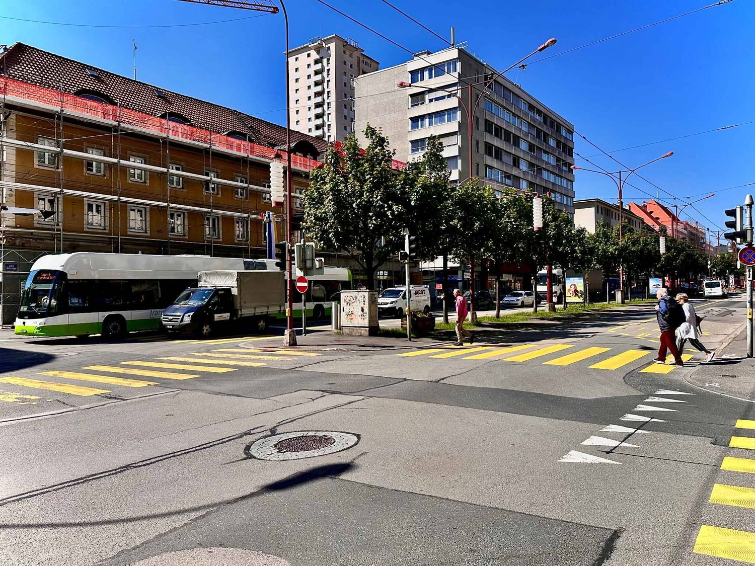159m² office