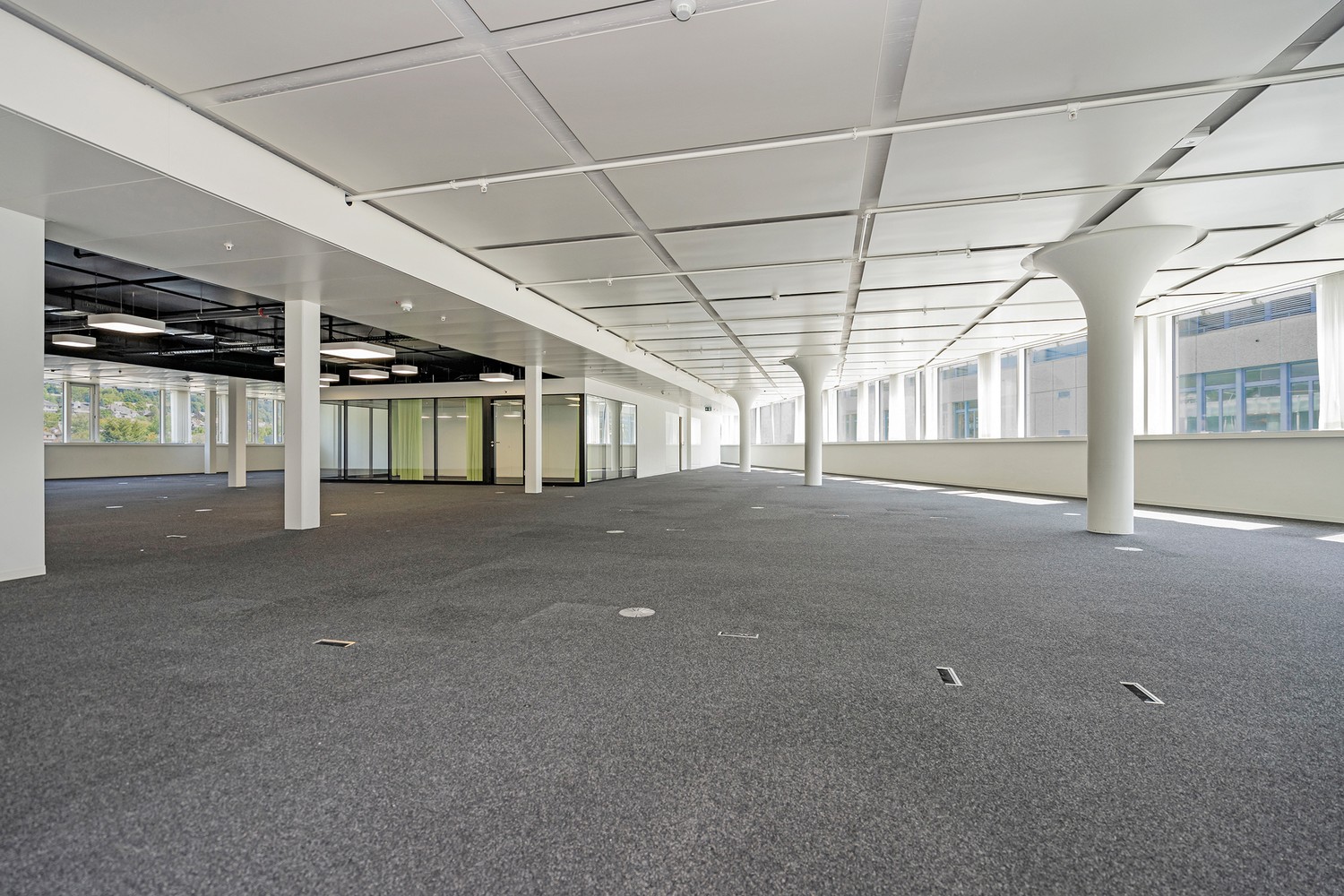 705m² de bureaux
