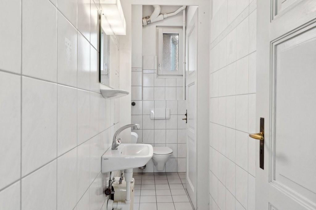 371m² de bureaux, photo 8 sur 10