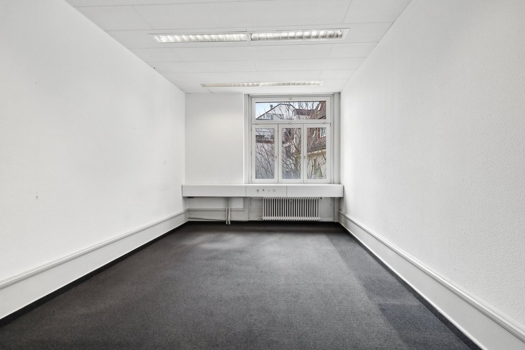 371m² de bureaux, photo 4 sur 10