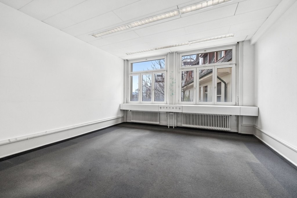 371m² de bureaux, photo 5 sur 10