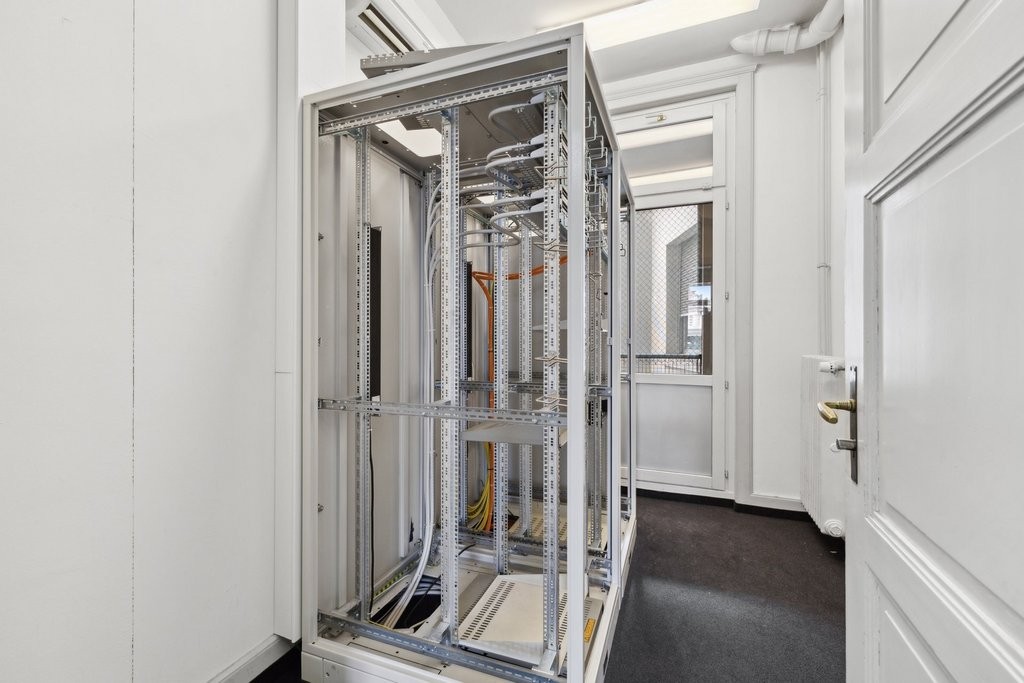 371m² de bureaux, photo 6 sur 10