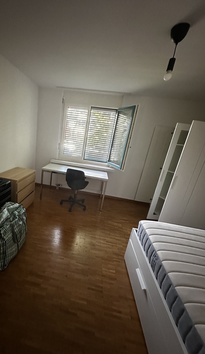 Chambre dans une colocation, photo 1 sur 2