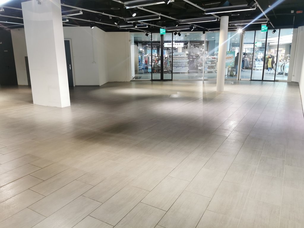Commerce de 195m²