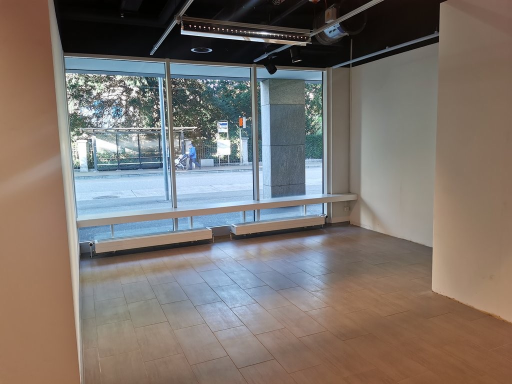 Commerce de 195m²