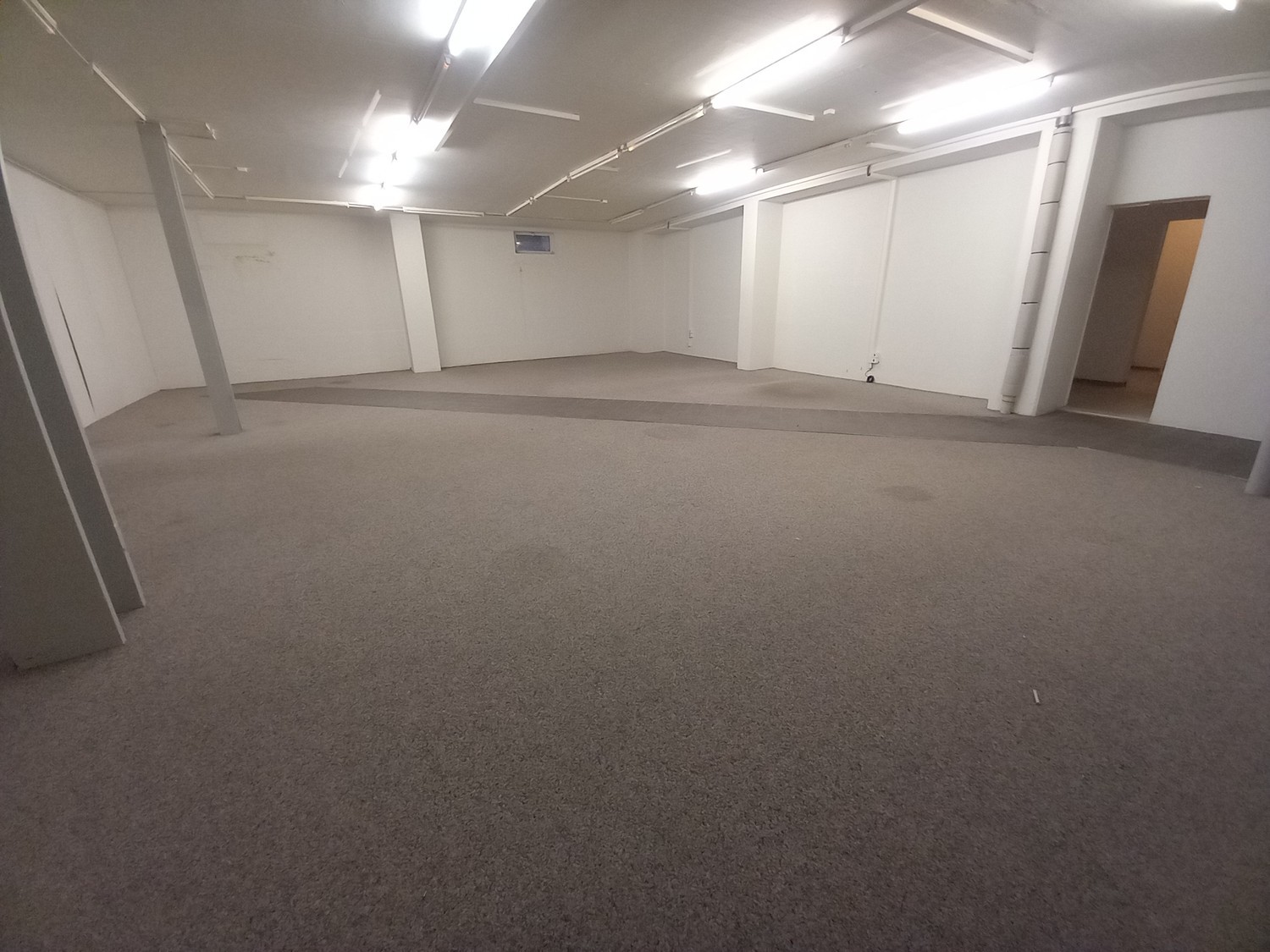 Commerce de 188m², photo 4 sur 6