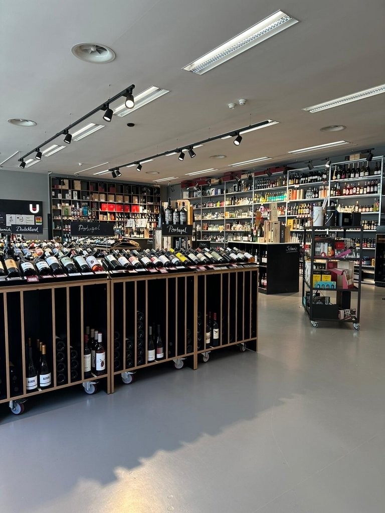 Magasin de 180m²
