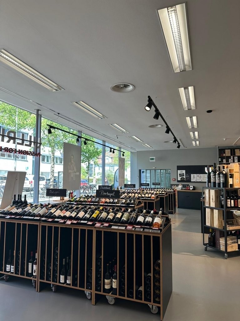 Magasin de 180m²