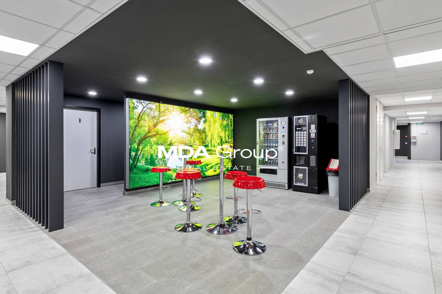 1500m² bureau, photo 1 sur 9
