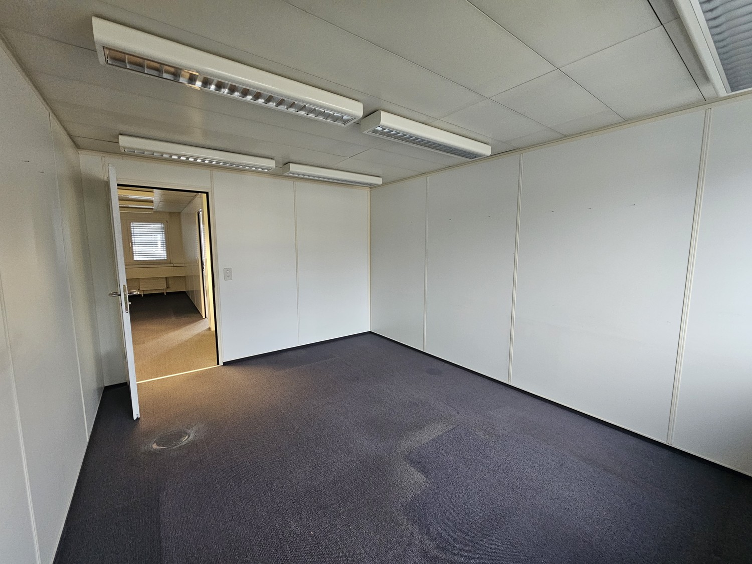 Bureau de 116-116m²