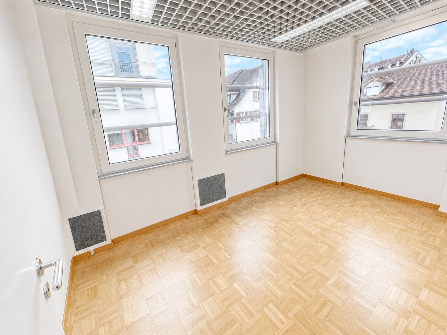 135m² bureau