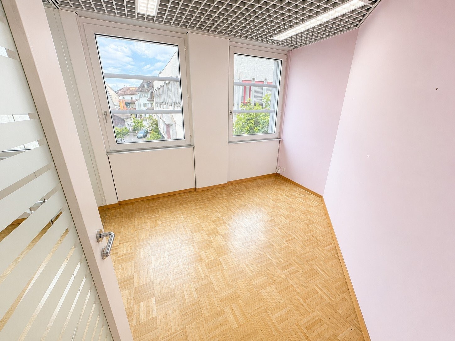 135m² bureau