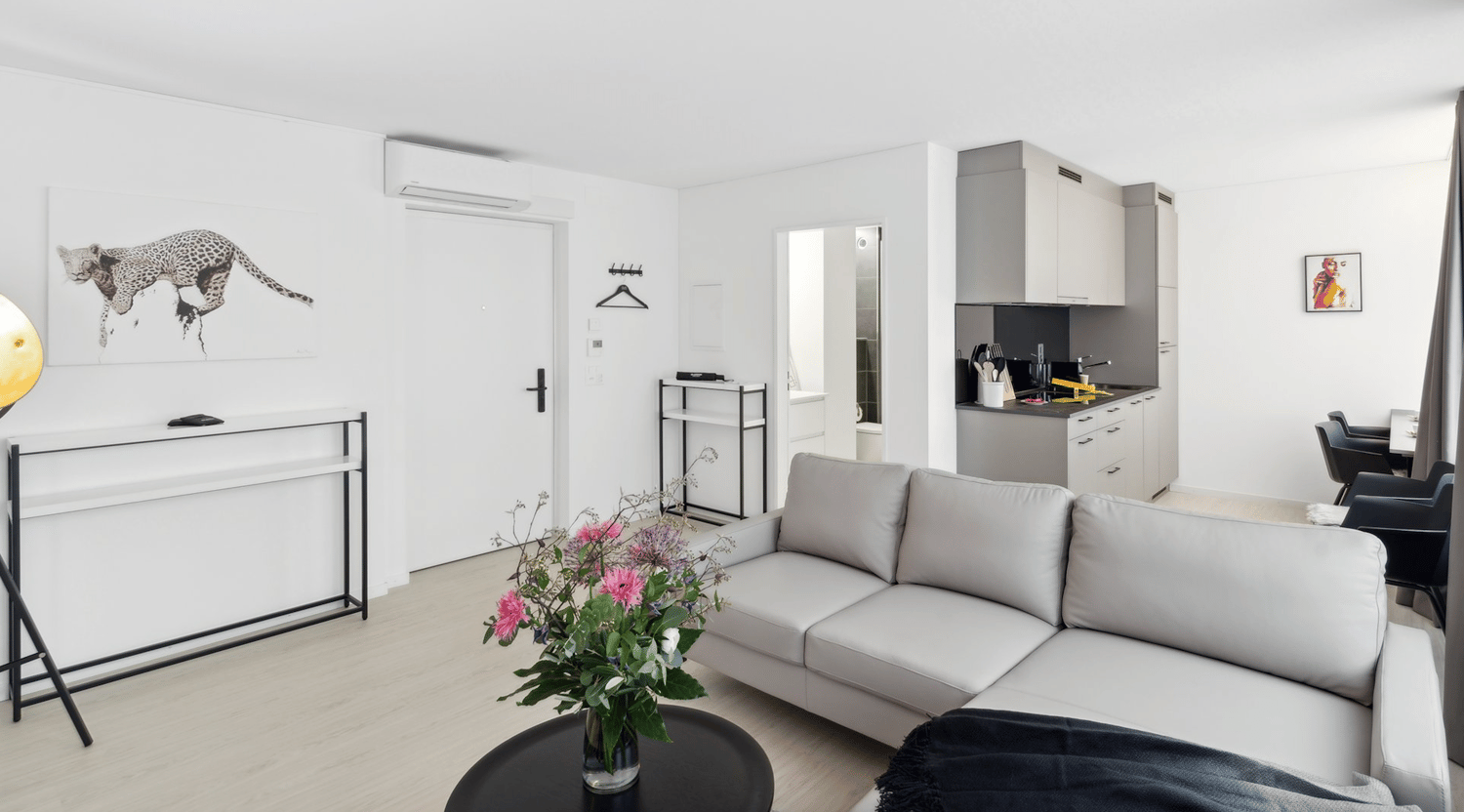2 pièces appartement meublé, photo 1 sur 10