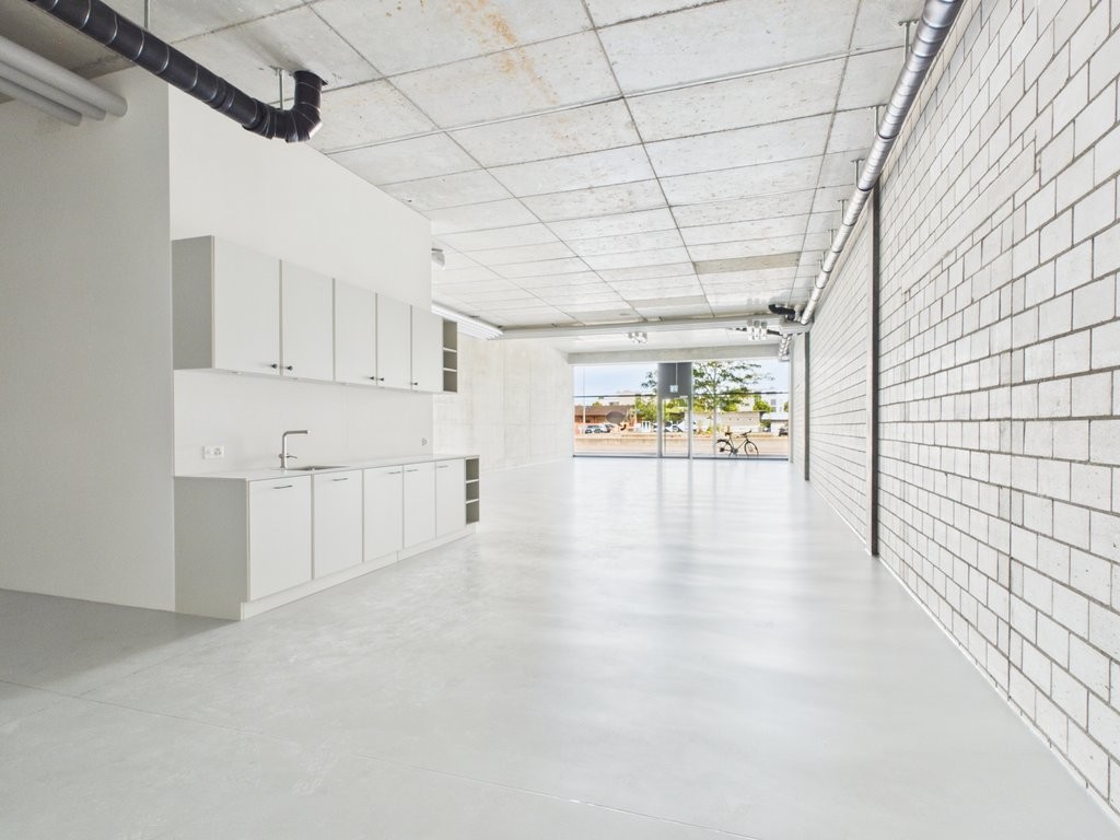 565m² de commerce