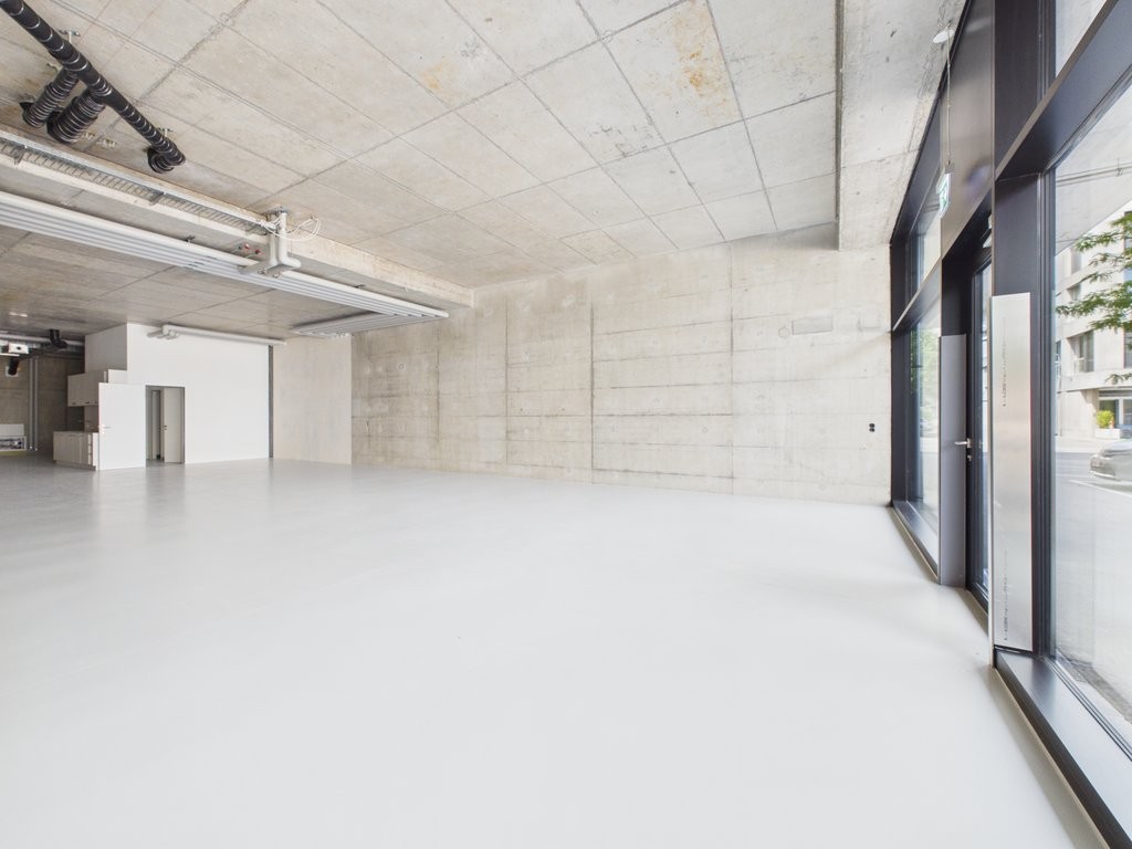 565m² de commerce