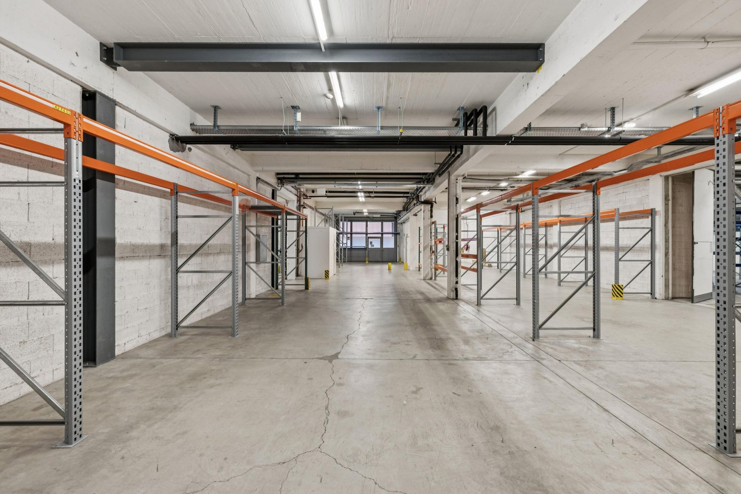 1269m² industrial object