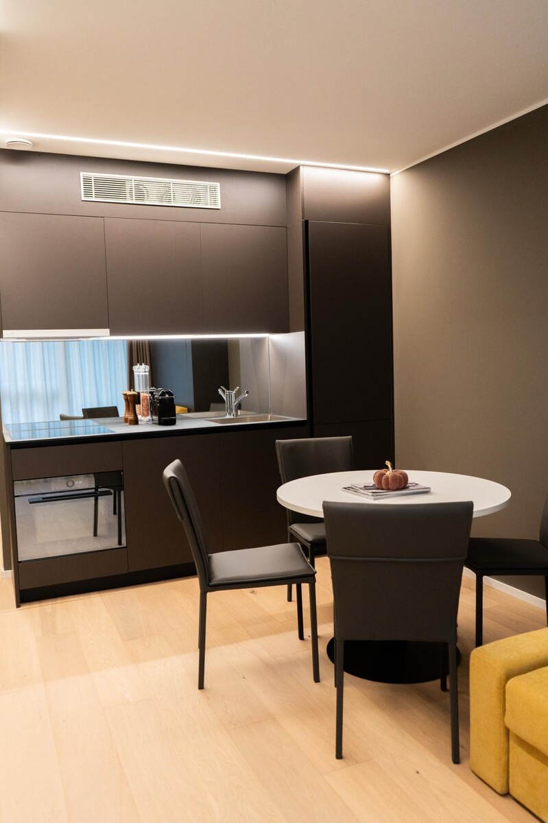 1 room single room