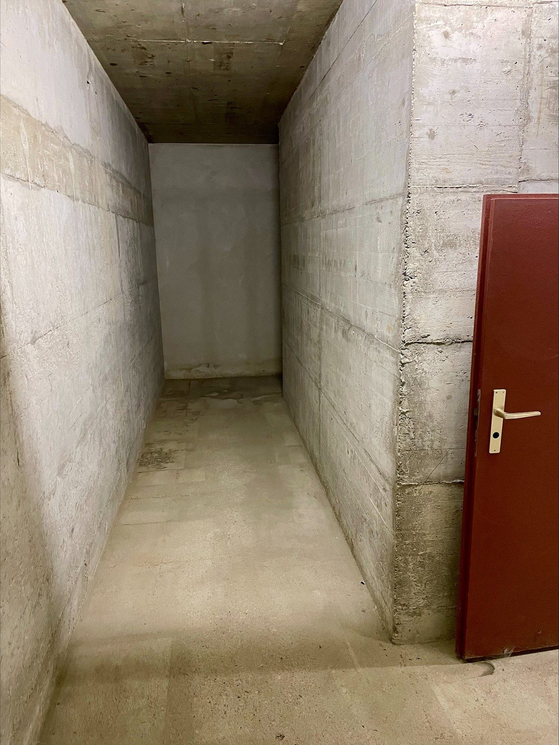 34m² cellar compartment