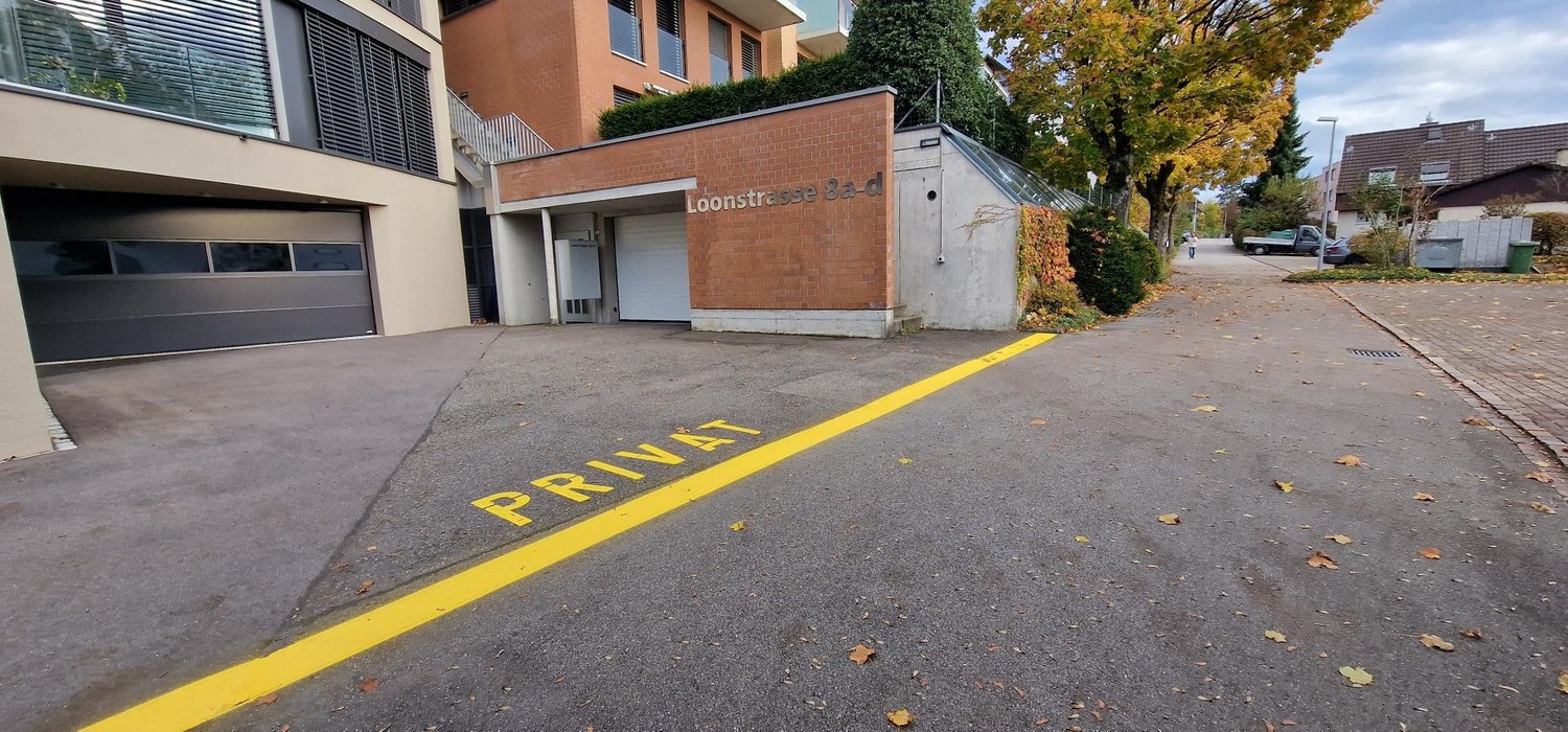 Place de parc souterrain

Nous louons dès maintenant ou à convenir une place de garage souterrain entretenue à Niederrohrdorf. La place est facilement accessible, sèche et idéale pour votre véhicule.

Avez-vous suscité notre intérêt ? N'hésitez pas à nous contacter pour une visite ou pour de plus am