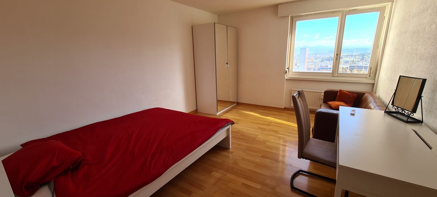 Camera in un appartamento condiviso