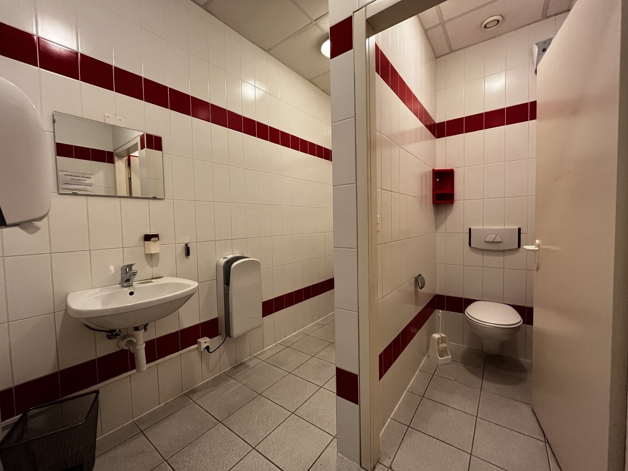 555m² atelier, photo 6 sur 7