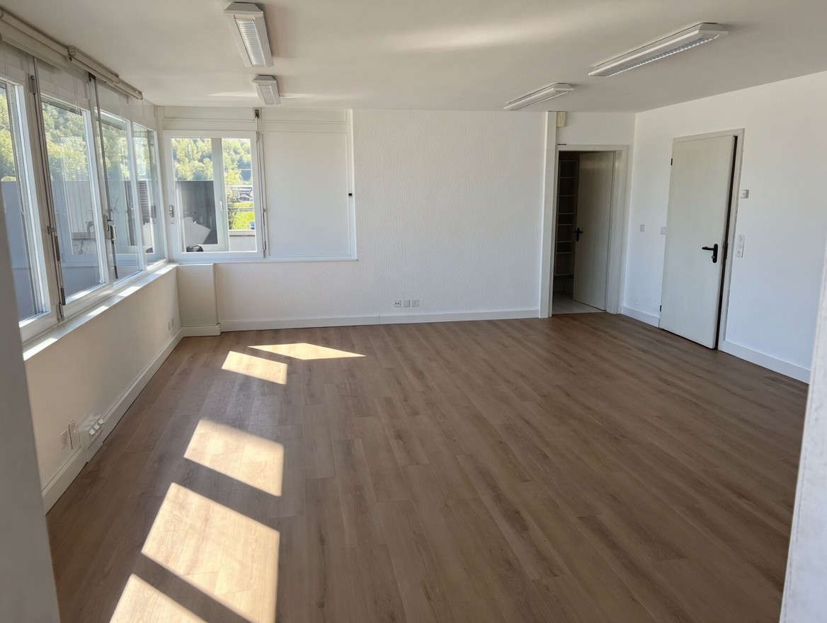 65m² bureau, photo 2 sur 5