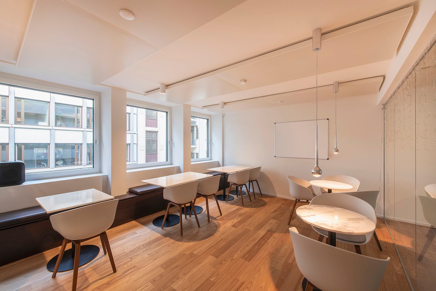 710m² de bureaux, photo 9 sur 10