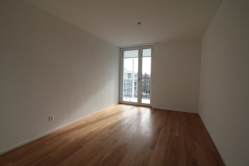 Appartement en attique de 2 ½ pièces, photo 2 sur 8