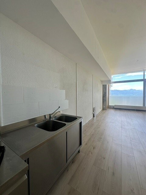 65m² shop, photo 3 sur 6
