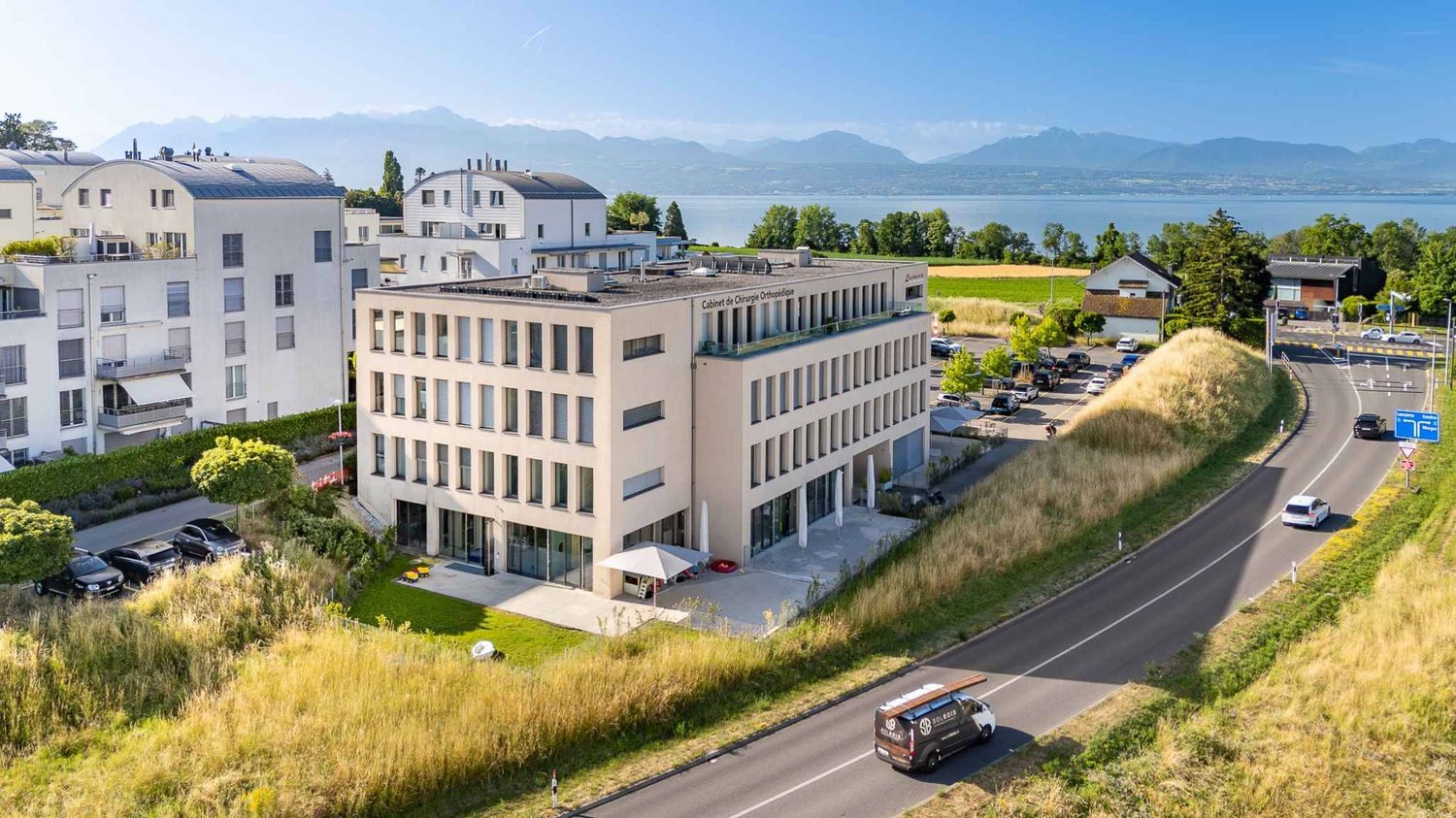 135m² office