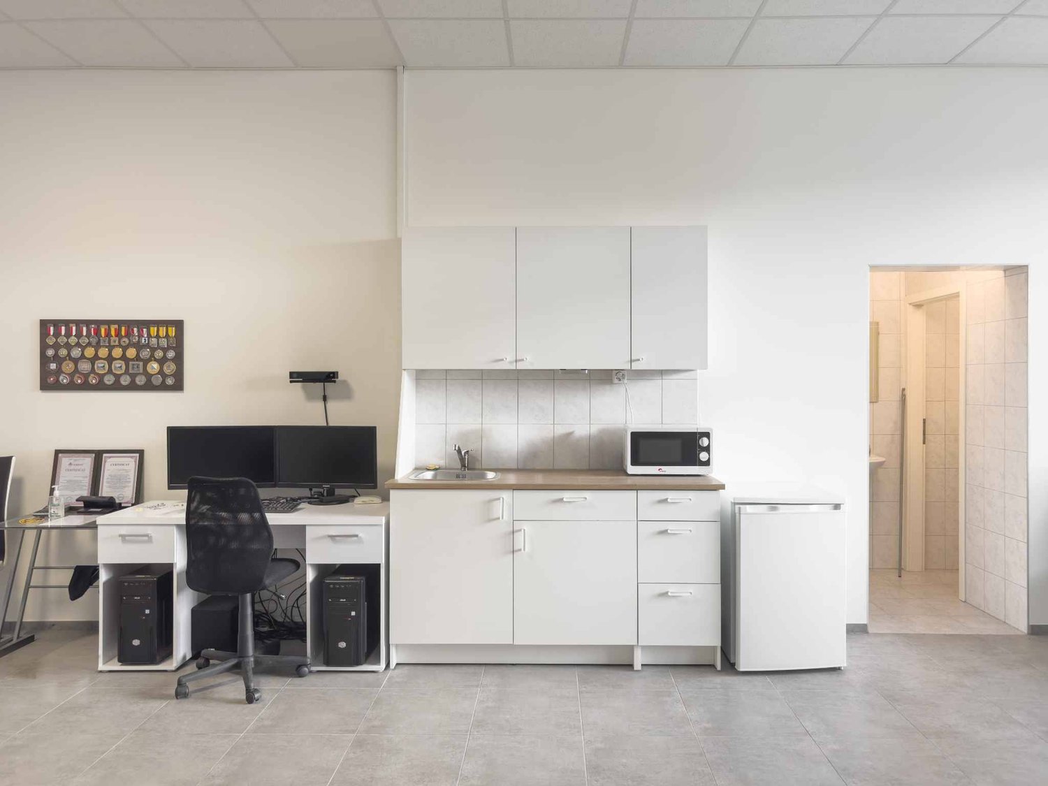 125m² office