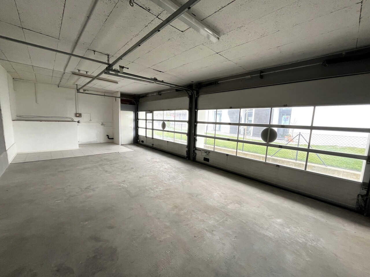 50m² storage room