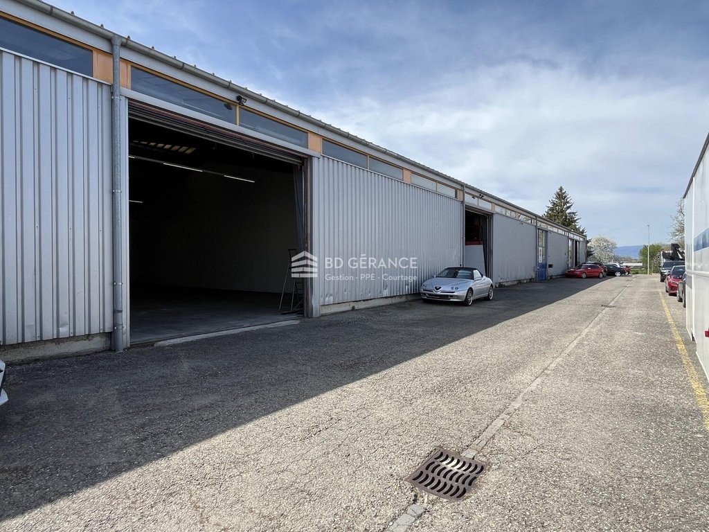 500m² storage room