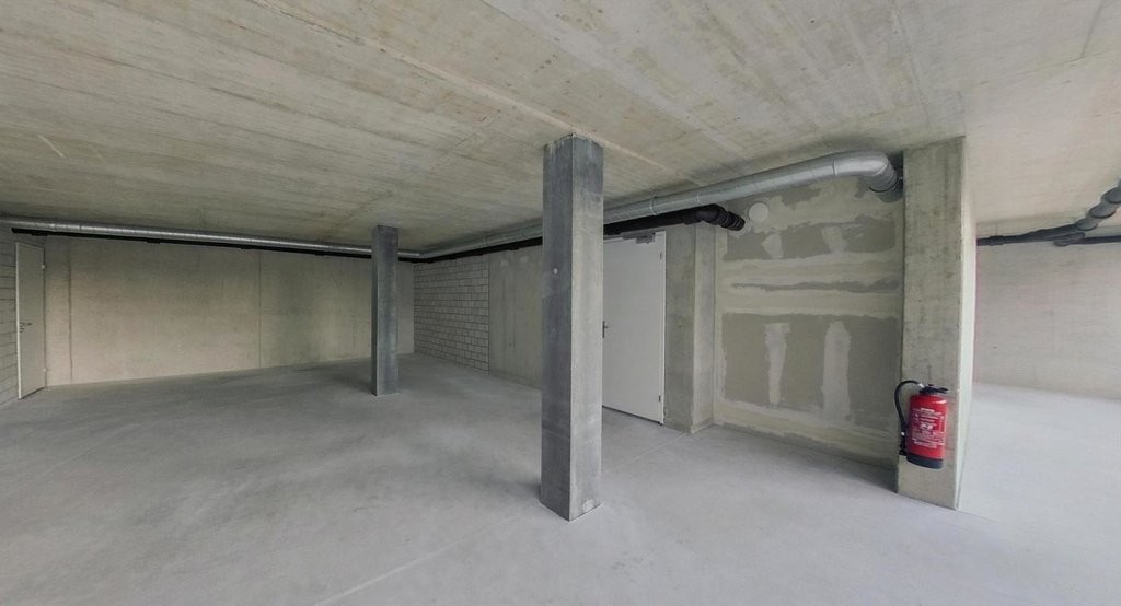 93m² de bureau