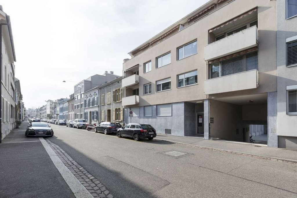 Bureau de 184m², photo 1 sur 6