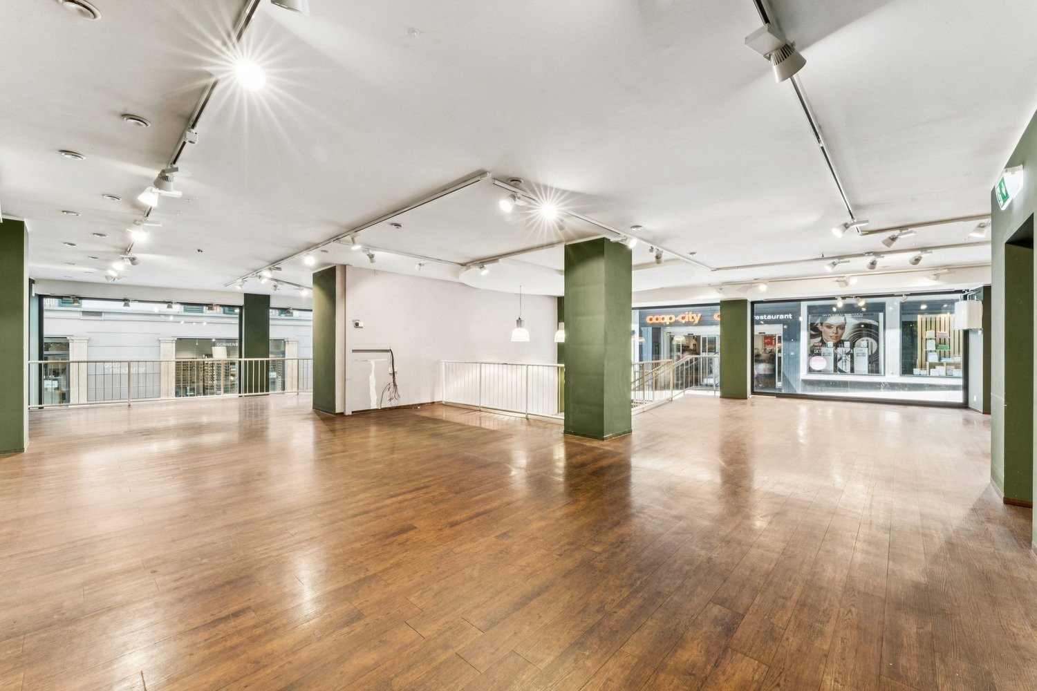 Magasin de 281m²