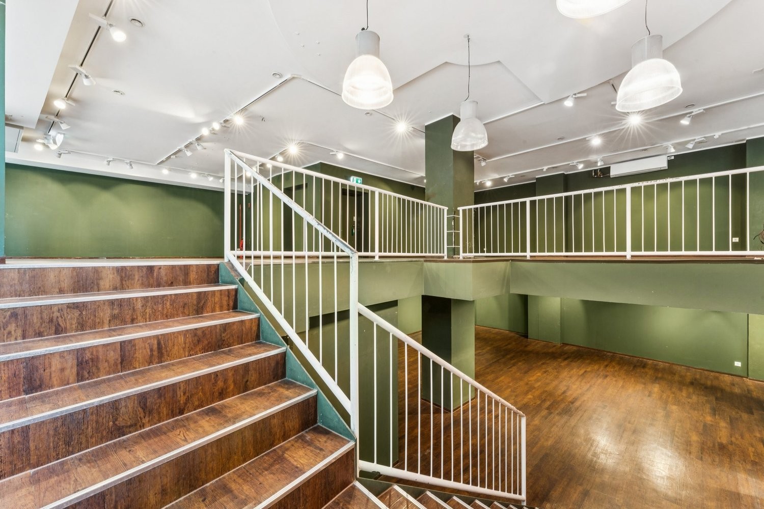 Magasin de 281m²