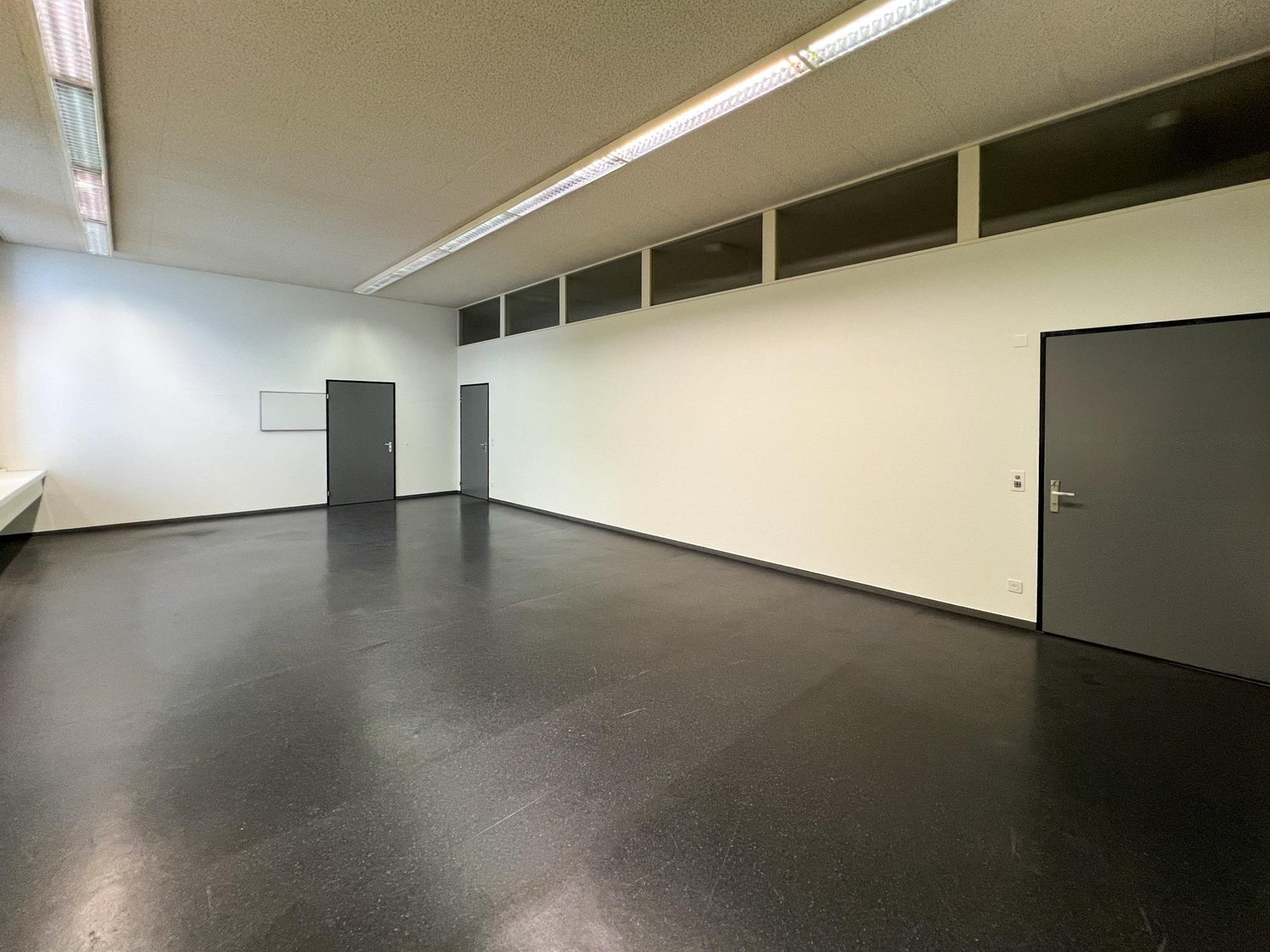 60m² bureau