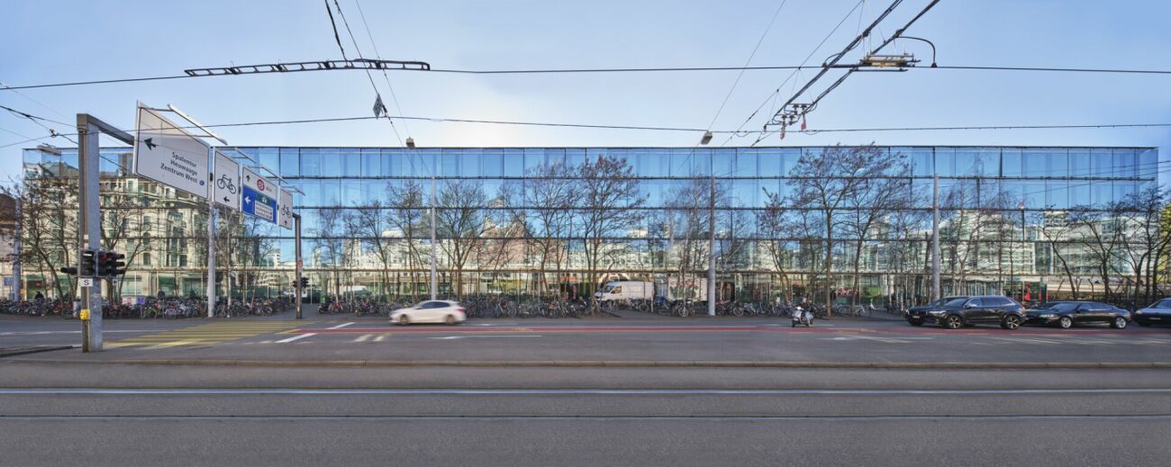 450m² de bureaux, photo 1 sur 8