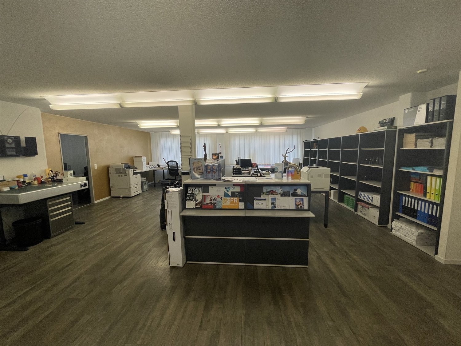 Bureau de 202m², photo 2 sur 9