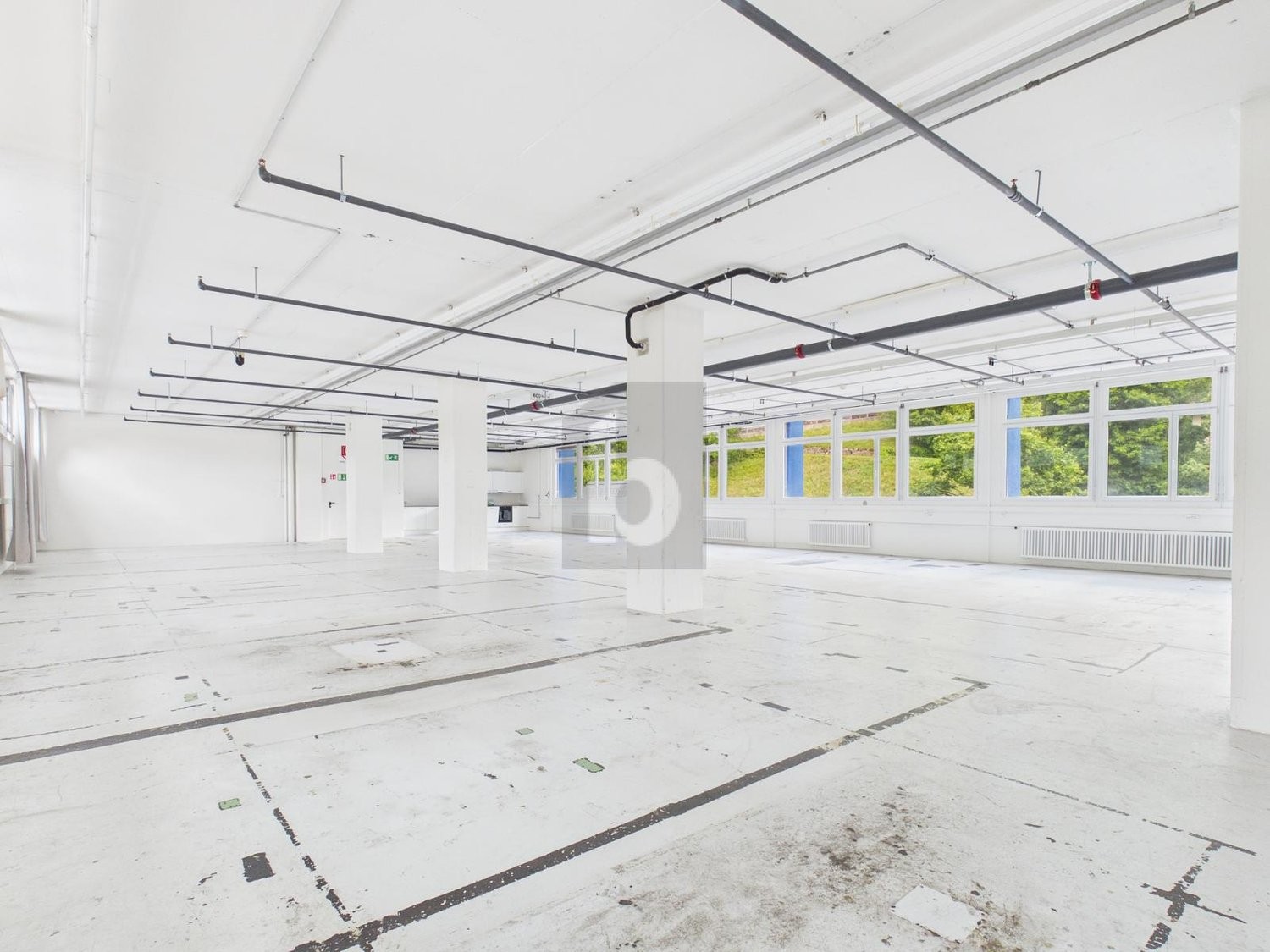 objet industriel de 605m², photo 2 sur 4