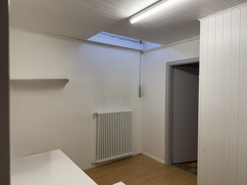 100m² commerciale