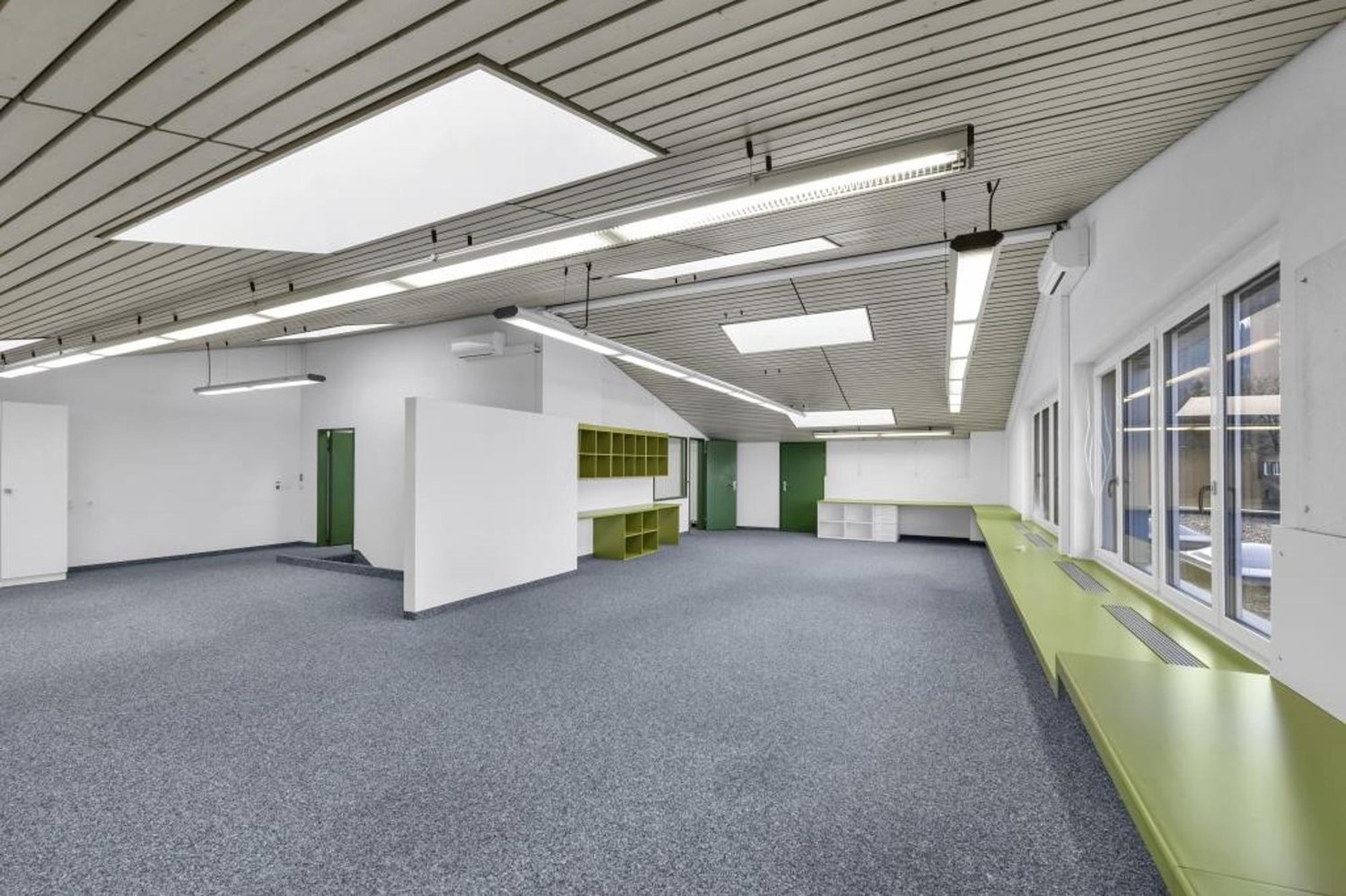 258m² bureau