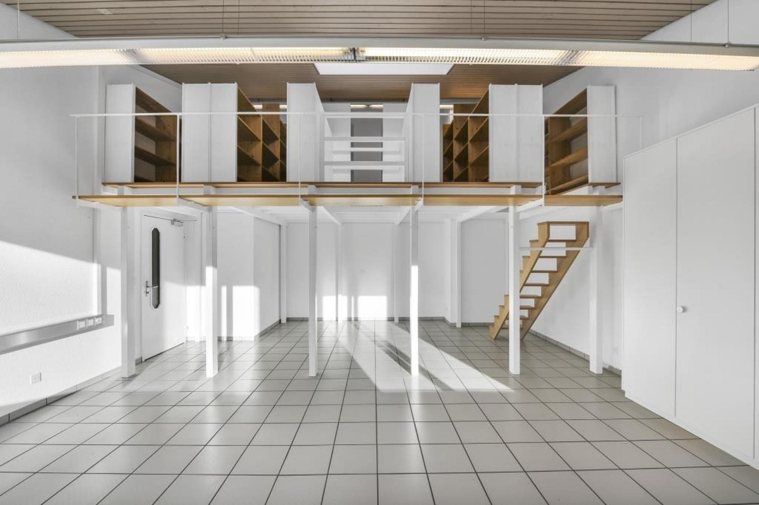 258m² bureau