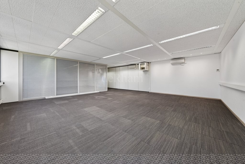 93m² office, photo 6 sur 6