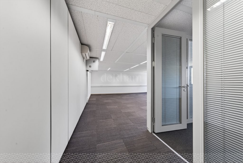 93m² office, photo 2 sur 6